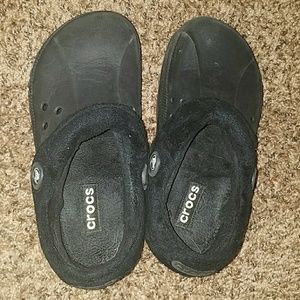Black Crocs